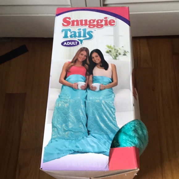Mermaid Snuggie Tails blanket - Picture 5 of 5